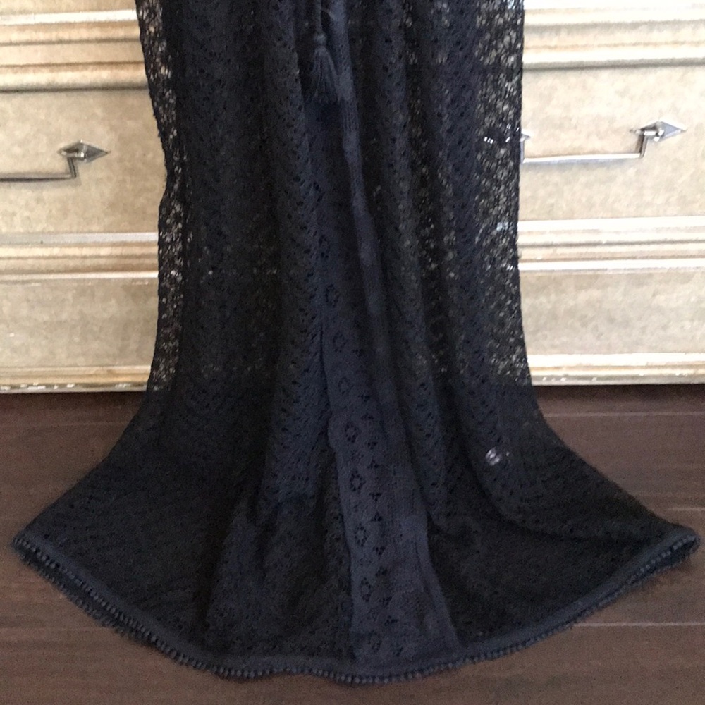 VICTORIA'S SECRET LONG BLACK CROCHET SWIM COVERUP - Picture 3 of 11